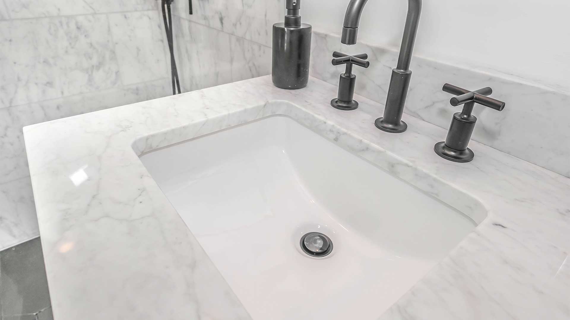 Rectangle Bathroom ceramic undermount sink, produced by Top ceramic under-mount sink manufacturer -- meilong ceramics Company